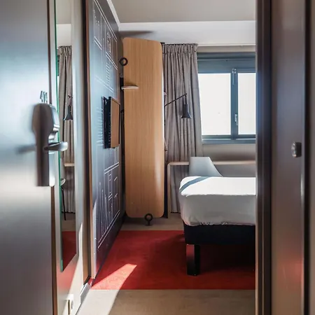 Отель Ibis Sud 3*
