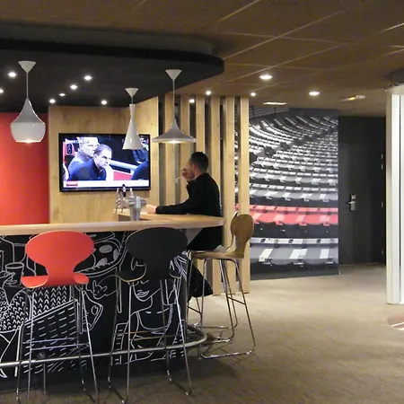 Hotell Ibis Sud Valence (Drome)