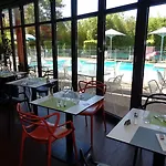 Ibis Sud ホテル 3*
